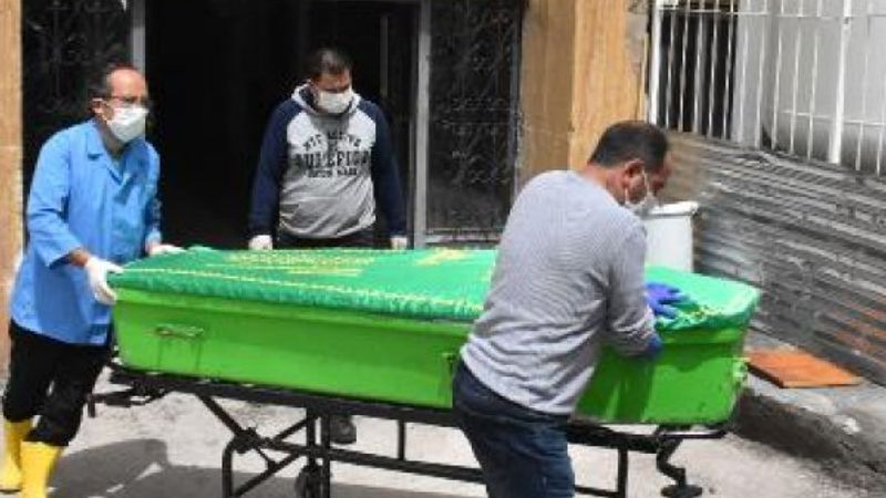 Sivas'ta kolonya içen adam öldü