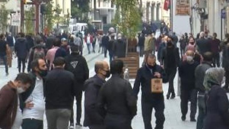 Sağlık Bakanı, İstiklal Caddesi'nden fotoğraf paylaştı