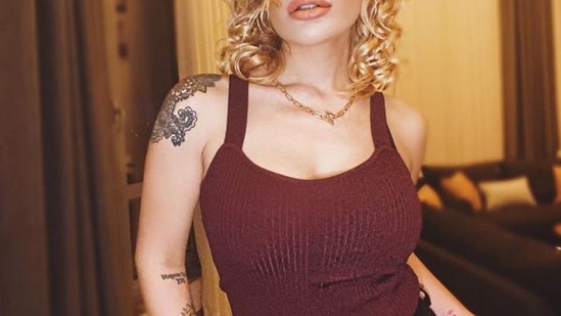 İrem Derici, ev halini paylaştı