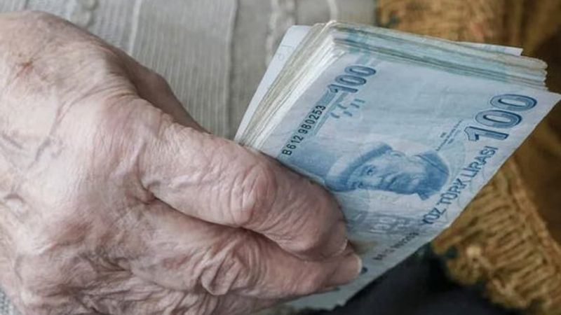 Aile Bakanı: Emekli maaşları erken ödenecek