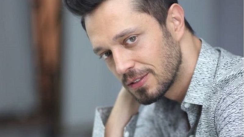 Murat Boz, sünnetlik fotoğrafını paylaştı