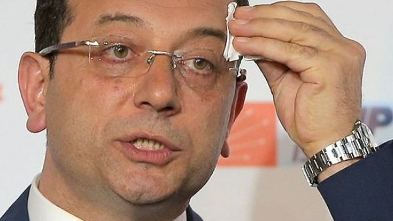 İmamoğlu'ndan muhtarlara 2 bin 600 liralık akıllı telefon