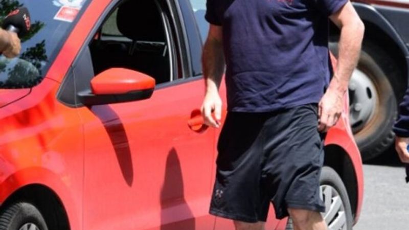 Kaya Çilingiroğlu, maske taktı