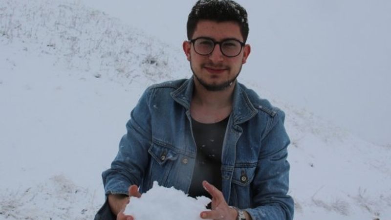 Erzurum'a bayramda lapa lapa kar yağdı