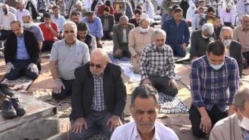 İran bu sene bayrama girmede geri kalmadı