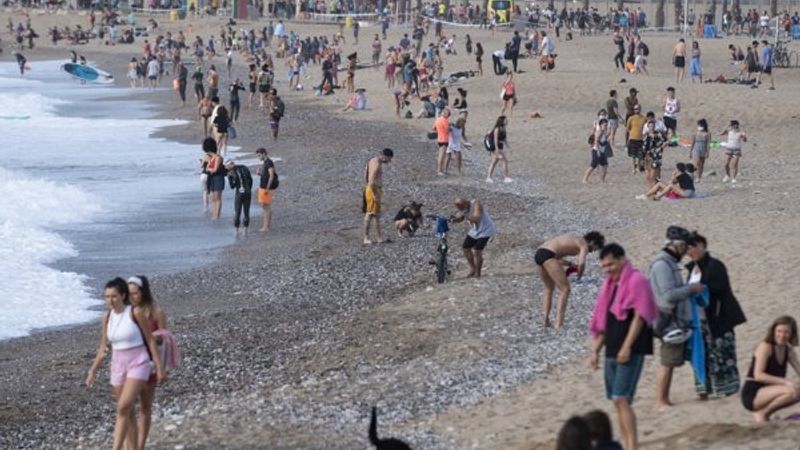İspanya'da plajlar kullanıma açıldı