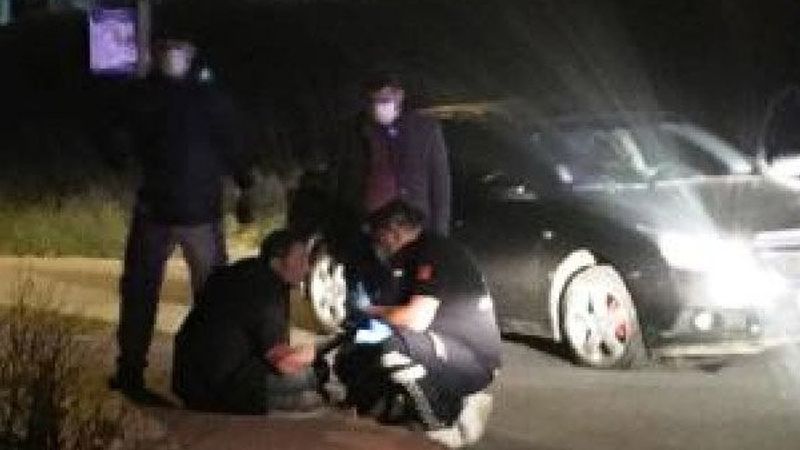 Kaldırıma çarpan alkollü sürücü, girdiği tarlada sızdı