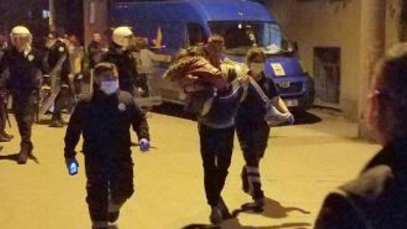 Kütahya'da mahalle muhtarı hamile kadına tekme attı