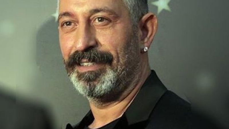 Cem Yılmaz, villasını satıyor