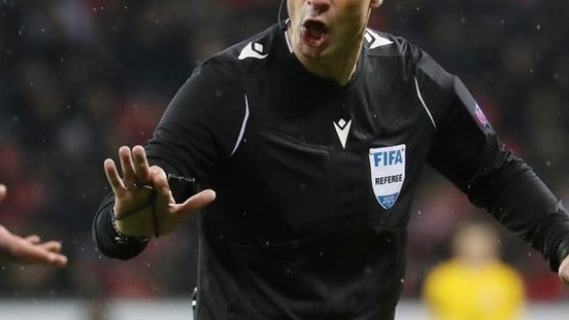 FIFA kokartlı hakeme fuhuş baskını