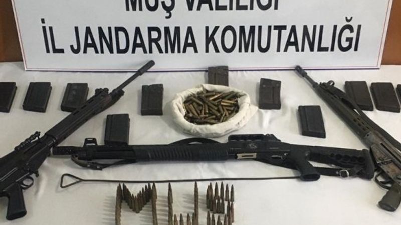 Muş'ta teröristlere ait silah ve mühimmat bulundu