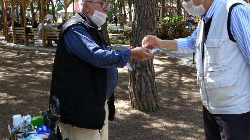 Sokağa çıkma iznini çalışarak geçirdi