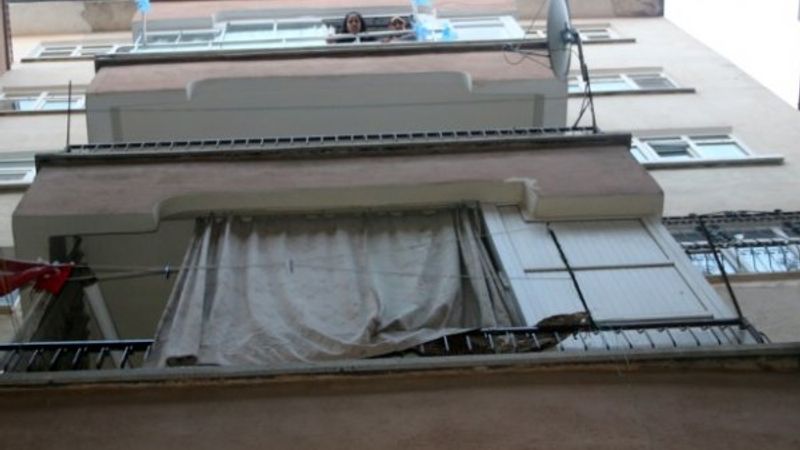 Kırıkkale'de 6'ncı kattan düşen 4 yaşındaki çocuk öldü