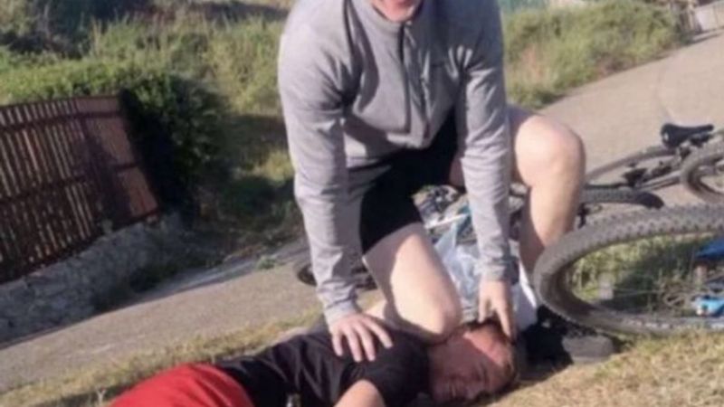 Floyd'un ölümünü canlandıran 3 gence gözaltı