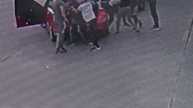 Antalya'da akaryakıt istasyonunda dehşet anları