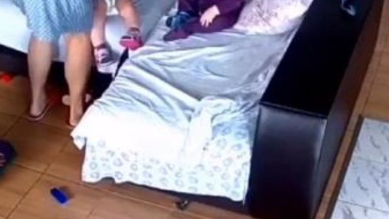 Ukrayna'da bakıcı bebeği boğarak öldürdü