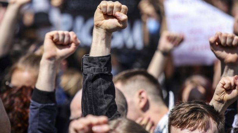 Almanya’da ırkçılık karşıtı protesto