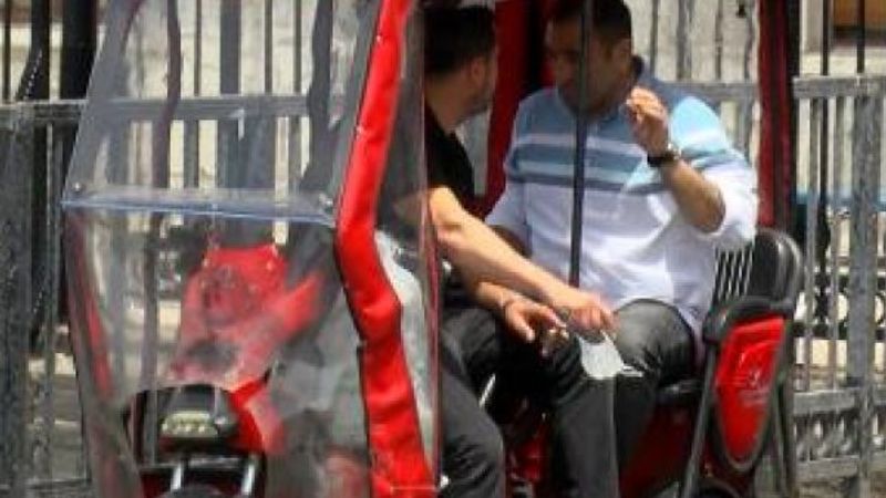 Adalar'da ulaşım elektrikli araçlarla yapılıyor