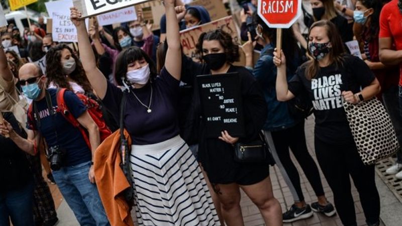 Bulgaristan'da da protestolar başladı