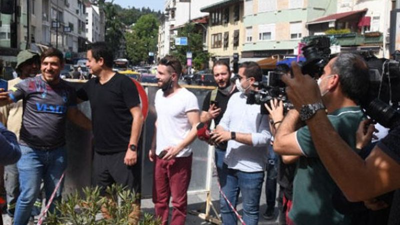 Acun Ilıcalı, maskesiz Bebek'te