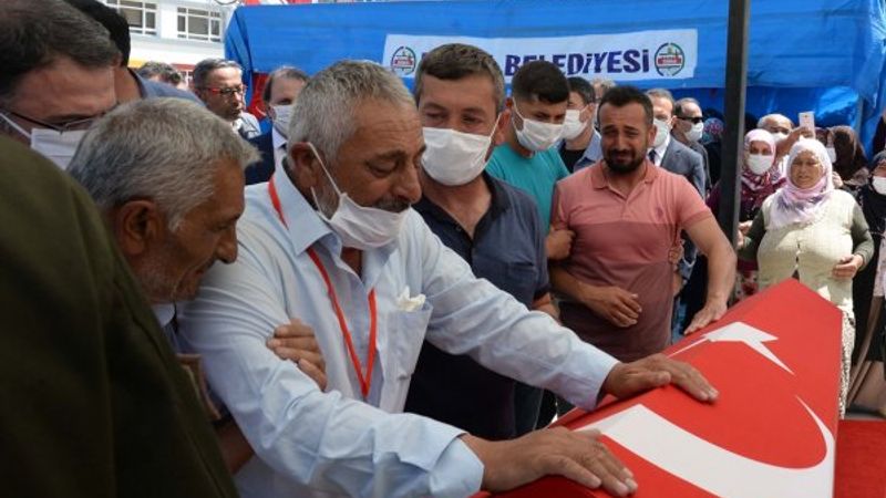 Şehit İsmail Anayurt, son yolculuğuna uğurlandı