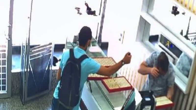 Kartal'da biber gazı sıkarak yüzük tablası çaldı