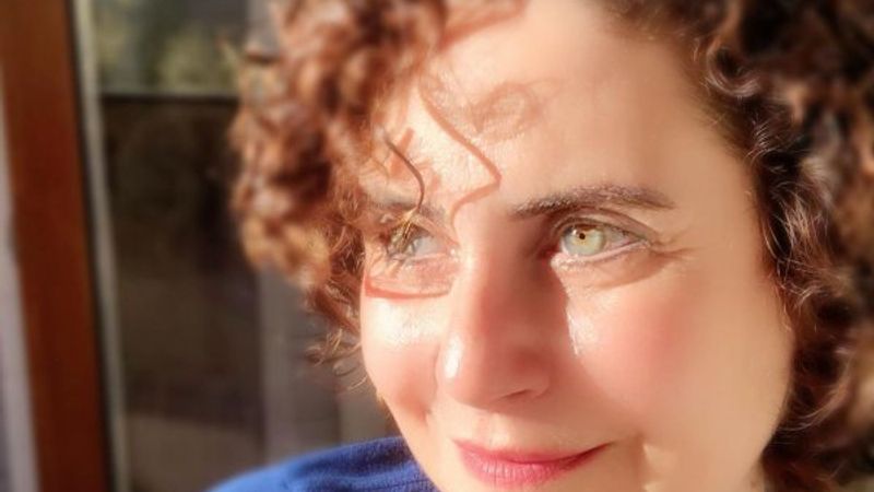 Esra Akkaya'dan maske uyarısı