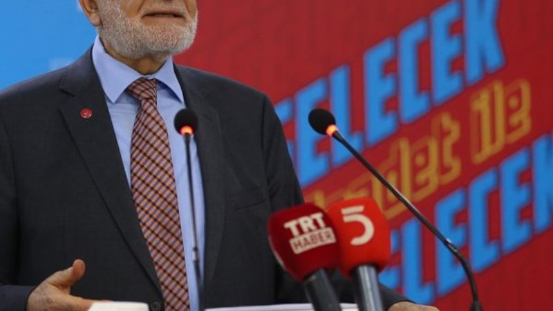Karamollaoğlu: Ayasofya ibadete açılmalı