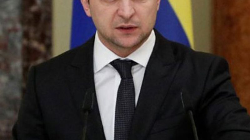 Zelenski'ye karantina ihlal cezası