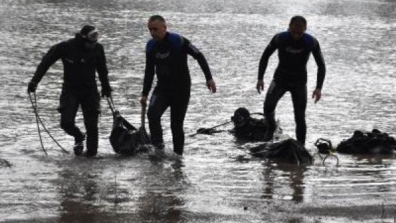 Kızılırmak'a giren 3 çocuk boğuldu