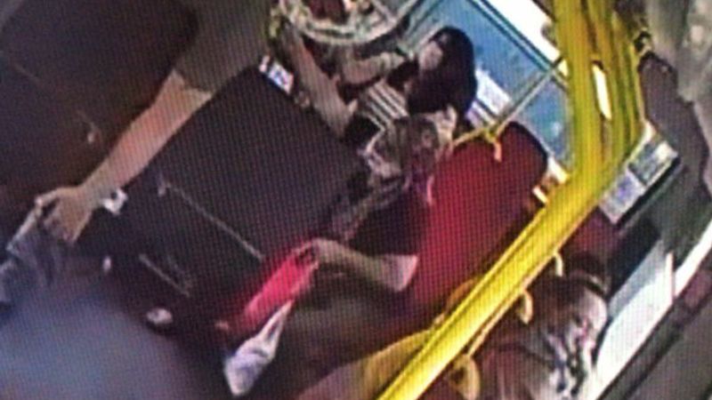 Mersin'de televizyon hırsızı rahatlığıyla pes dedirtti