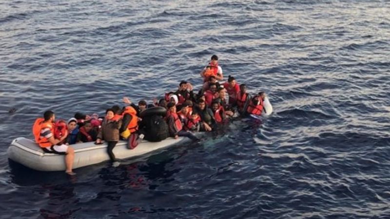 Çanakkale'de ölüme terkedilen 93 göçmen kurtarıldı