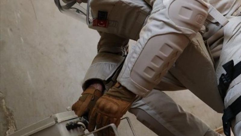 Türk askeri Libya'da mayınları temizliyor