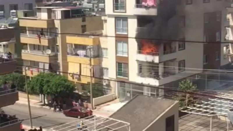 Hatay'da çakmakla oyun yangın çıkardı