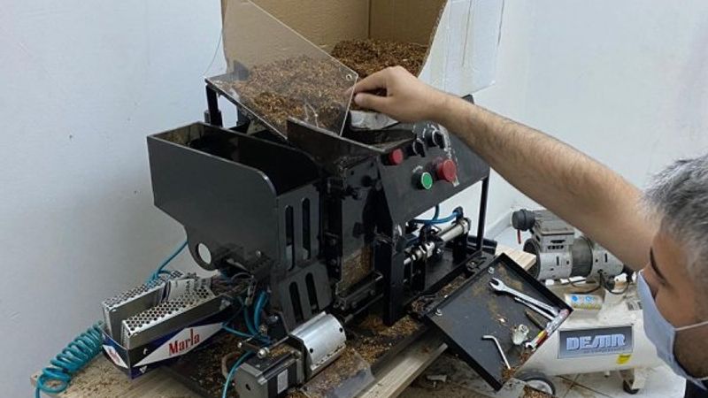 İstanbul'da 2 tondan fazla kaçak nargile tütünü yakalandı