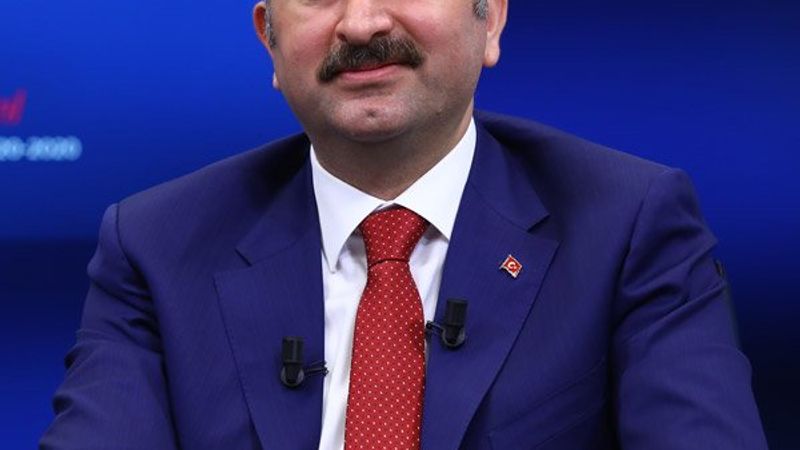 Adalet Bakanı Abdulhamit Gül'den Kudüs şiiri