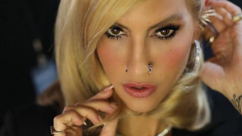 Çağla Şıkel karar değiştirdi