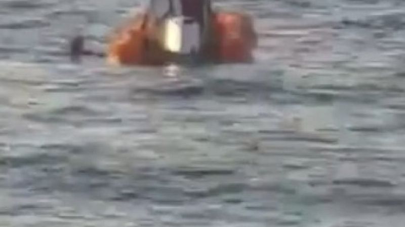 Aydın'da hesap ödemek istemeyen kişi, denize atladı