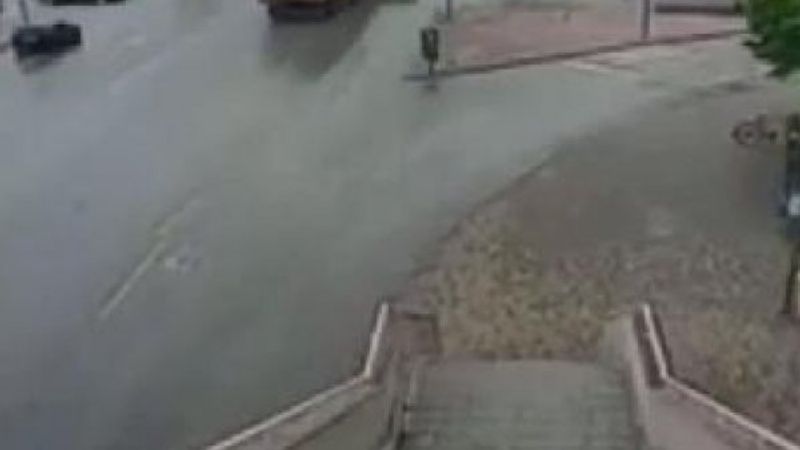 Konya'da hafriyat kamyonunun çarptığı anne ve kızı öldü