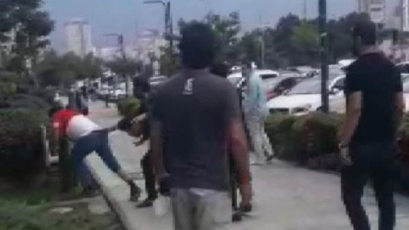 İstanbul'da galeri sahipleri dolandırıcıyı dövdü