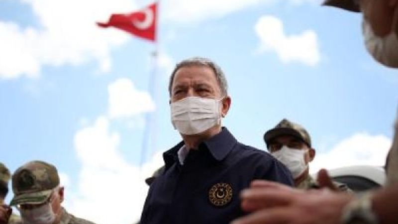 Bakan Akar ve  TSK komuta kademesi Namaz Dağı'nda