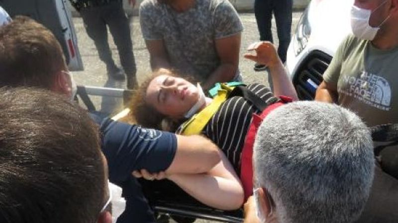 Ümraniye'de kaza yapan yolcu minibüsü devrildi: 10 yaralı