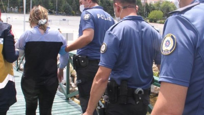 Konya'da göle atlayan kadını polis kurtardı