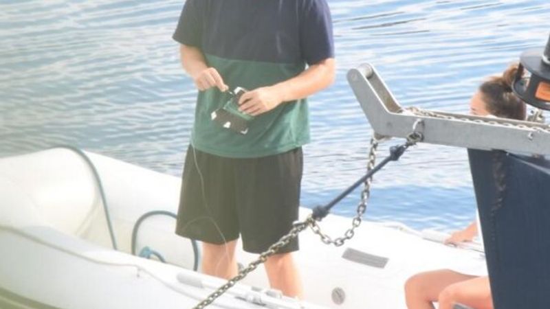 Çağatay Ulusoy, sevgilisiyle balığa çıktı