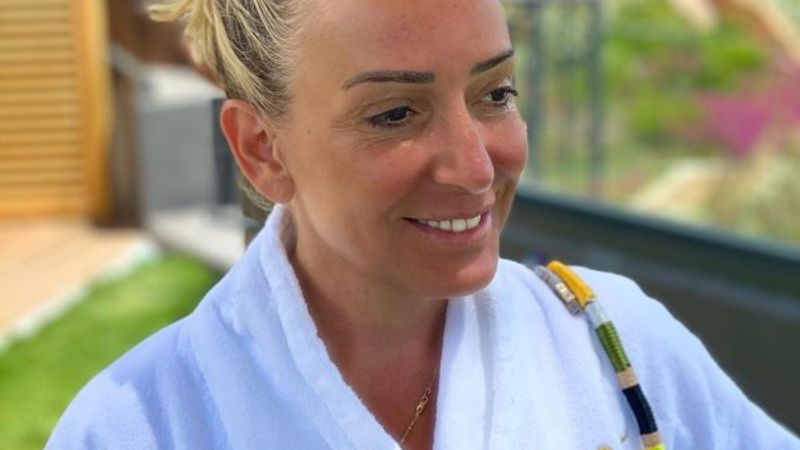 Saba Tümer, detoks kampında