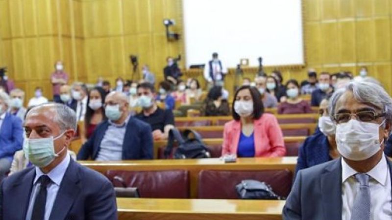 HDP'li 3 vekil koronavirüse yakalandı