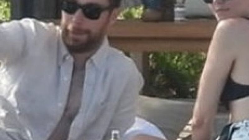 Oğulcan Engin ve Ezgi Eyüboğlu çifti Bodrum'da