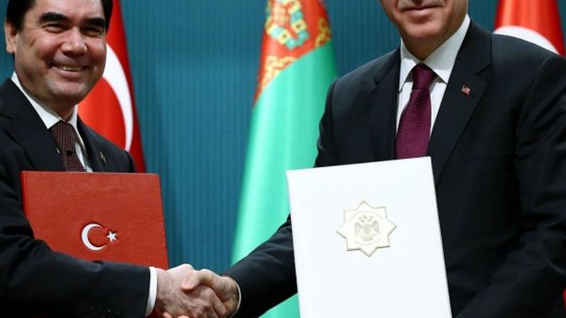 Erdoğan, Türkmenistan Devlet Başkanı ile görüştü