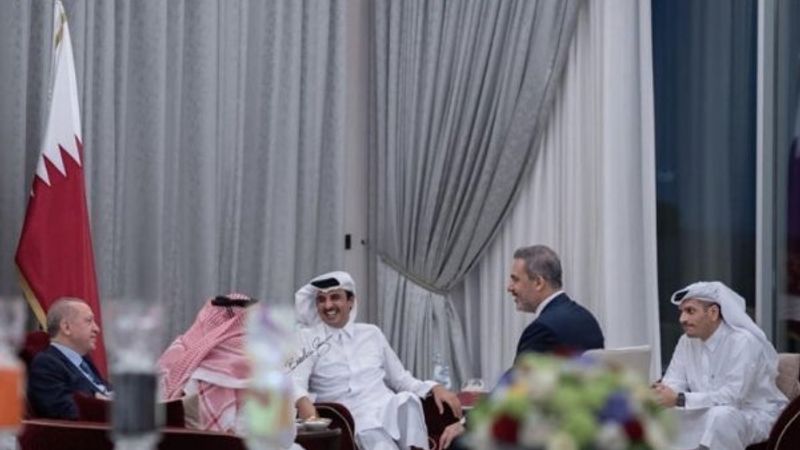 Cumhurbaşkanı Erdoğan ile Katar Emiri'nden samimi pozlar