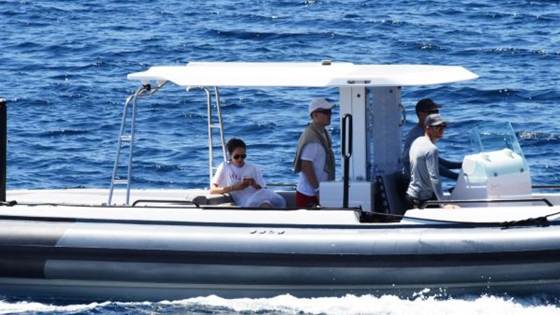 Rus milyarder Bodrum'da plaj kapattı